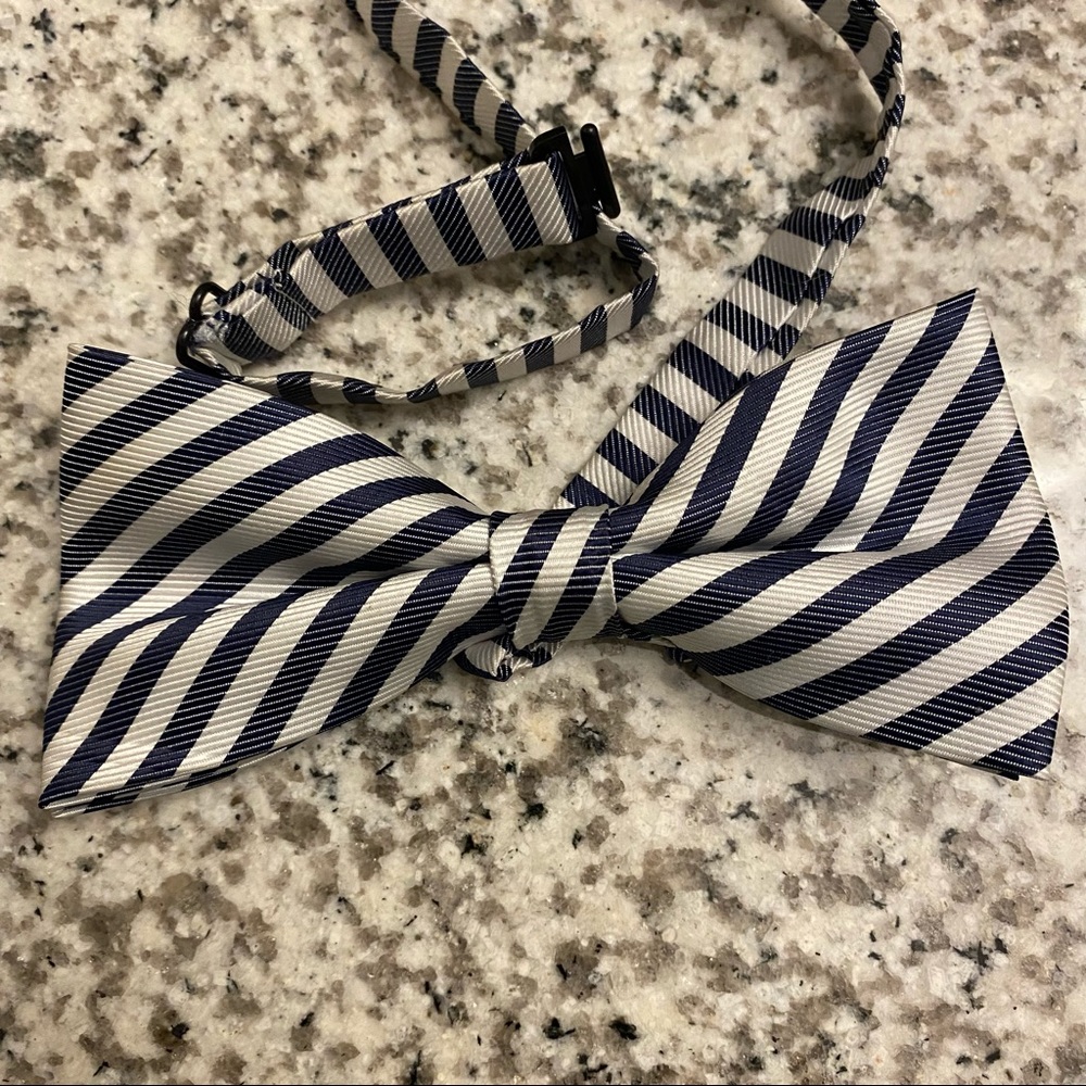 Mens bow tie